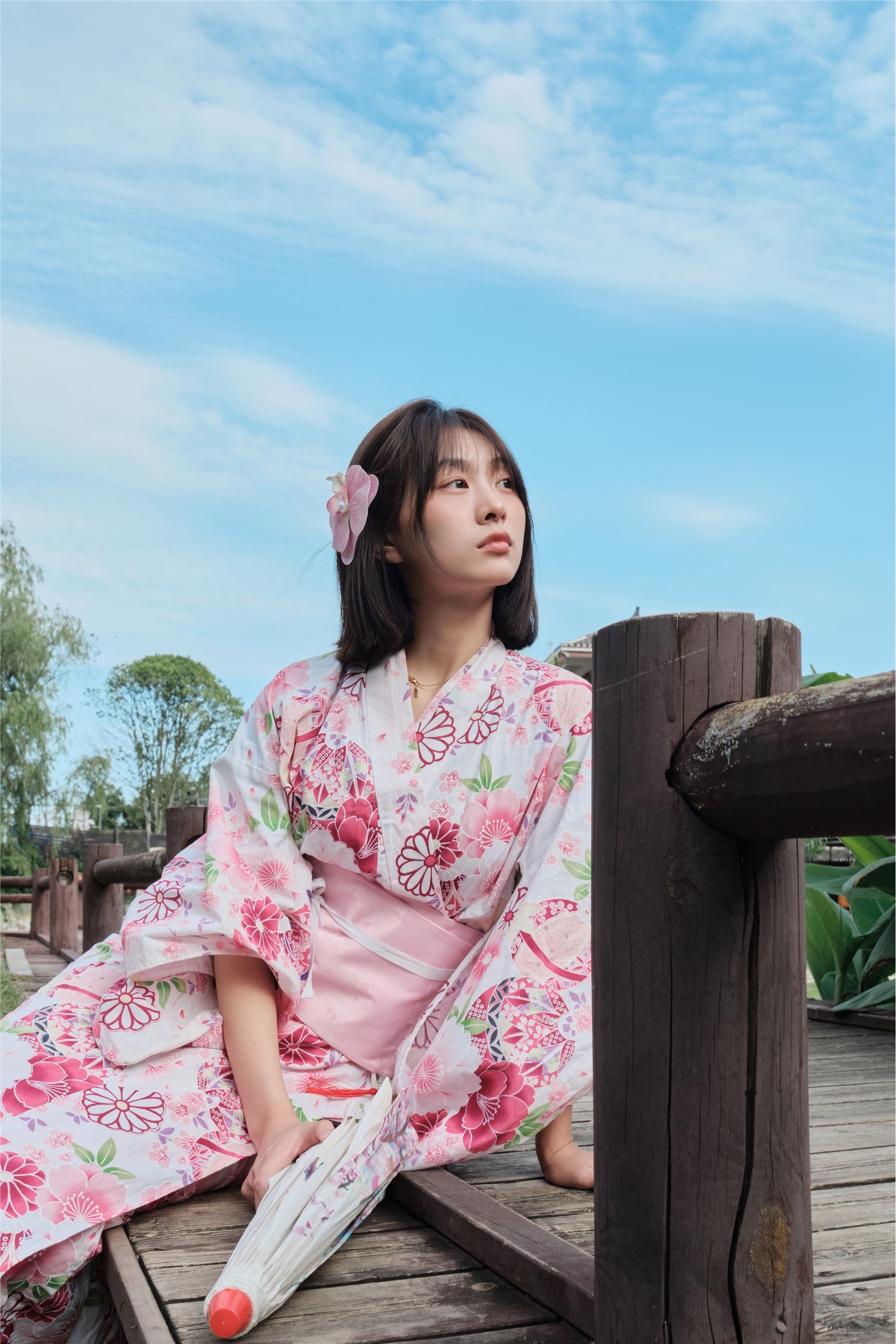 YITUYU艺图语 2025.01.09 和服浴袍 晓晓